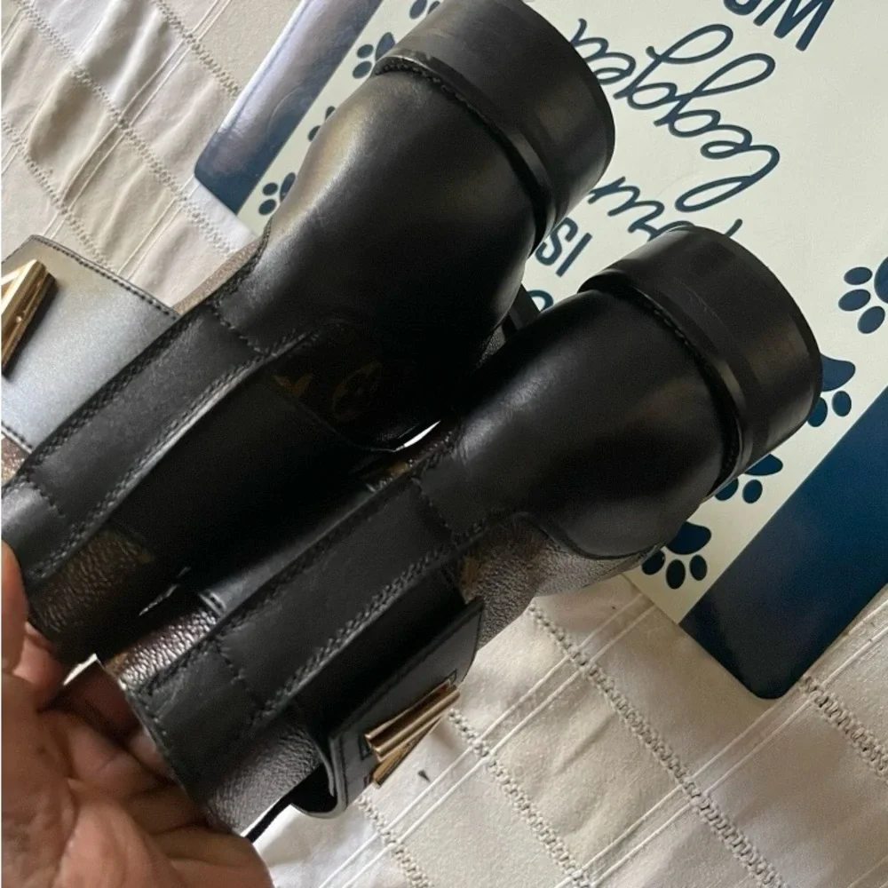 🤎BEAUTIFUL🤎Louis Vuitton Wonderland Flat Ranger Boots - Picture 6 of 12